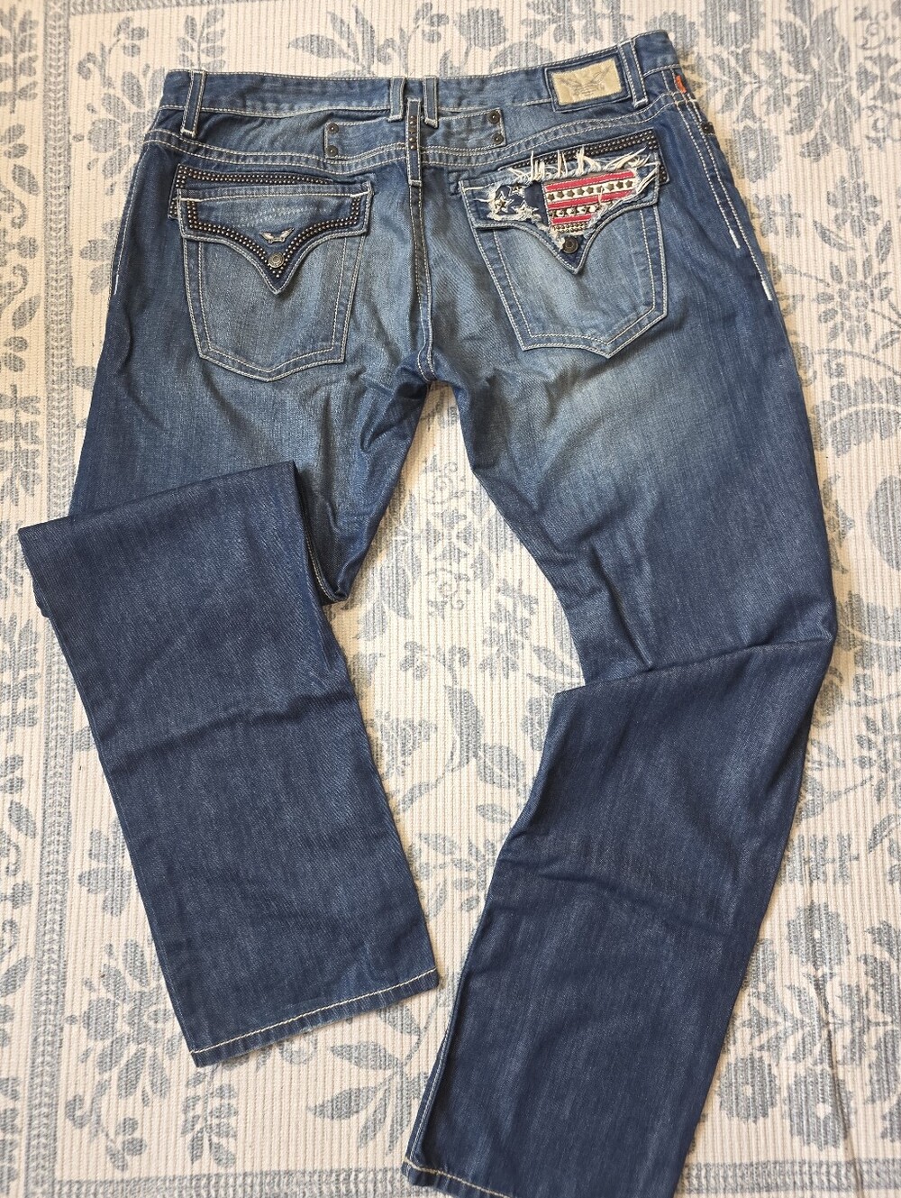 Robin's Men's jeans 42X37 Flag Studded Flap Pockets Distressed Wash Denim